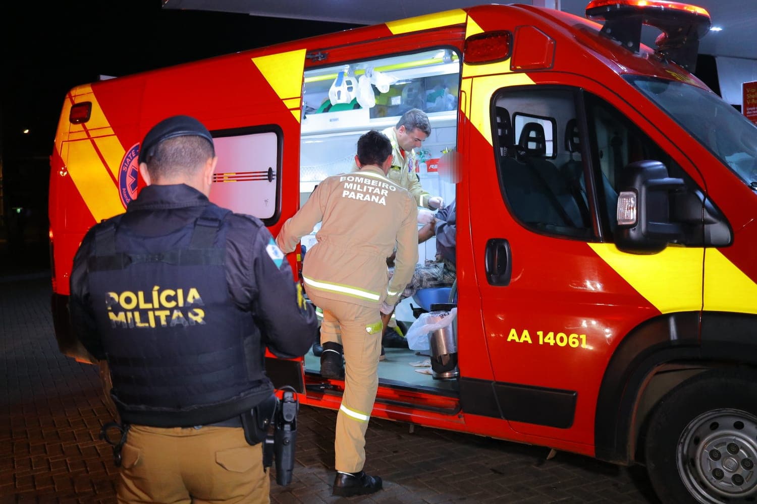 Homem fica gravemente ferido após ser agredido a pauladas em Ponta Grossa