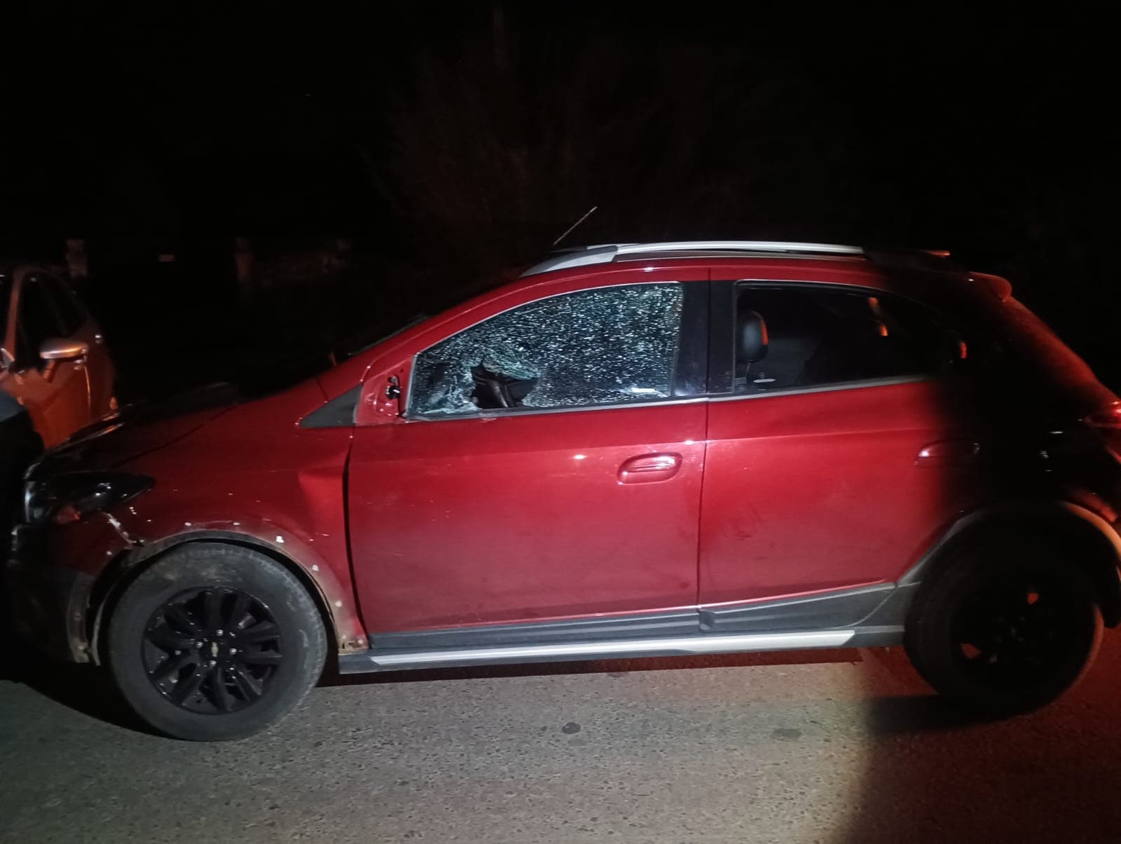 Morador de rua tem fratura exposta na perna após ser atropelado na PR-151