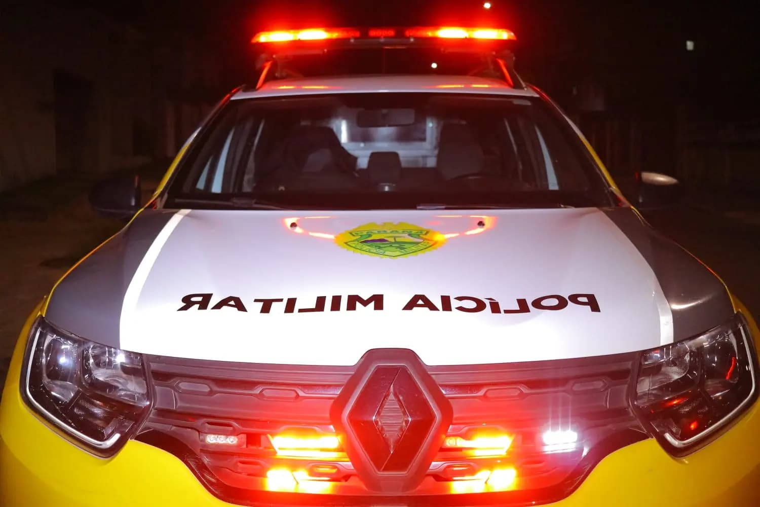 Motorista é amarrado, abandonado e tem carro roubado que capota durante fuga em PG