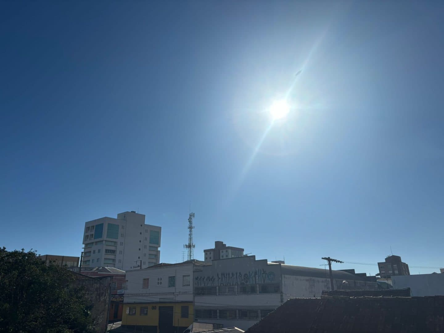 Tempo ensolarado segue nesta sexta em PG e região; veja como fica no fim de semana