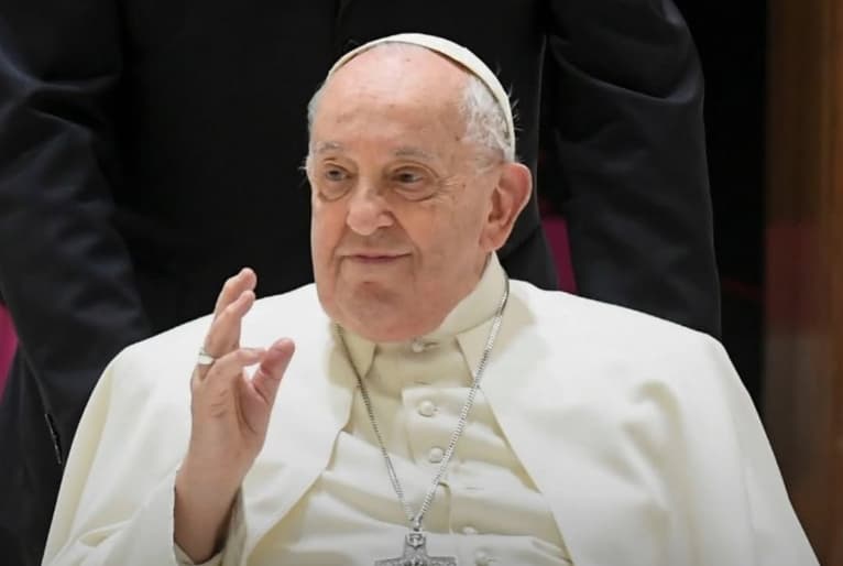 20250305173924_papafrancisco-saude