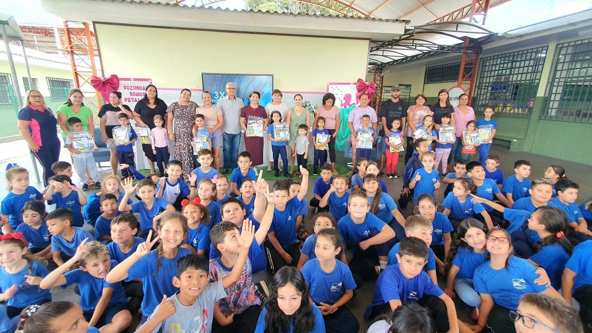 Entrega Materiais Escolares 2025 3
