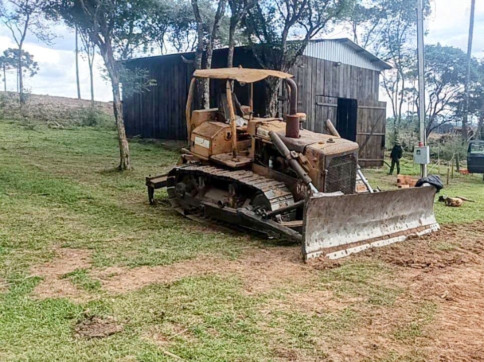 Proprietário utilizou maquinário pesado para suprimir vegetação nativa em área que abrigava espécies ameaçadas de extinção