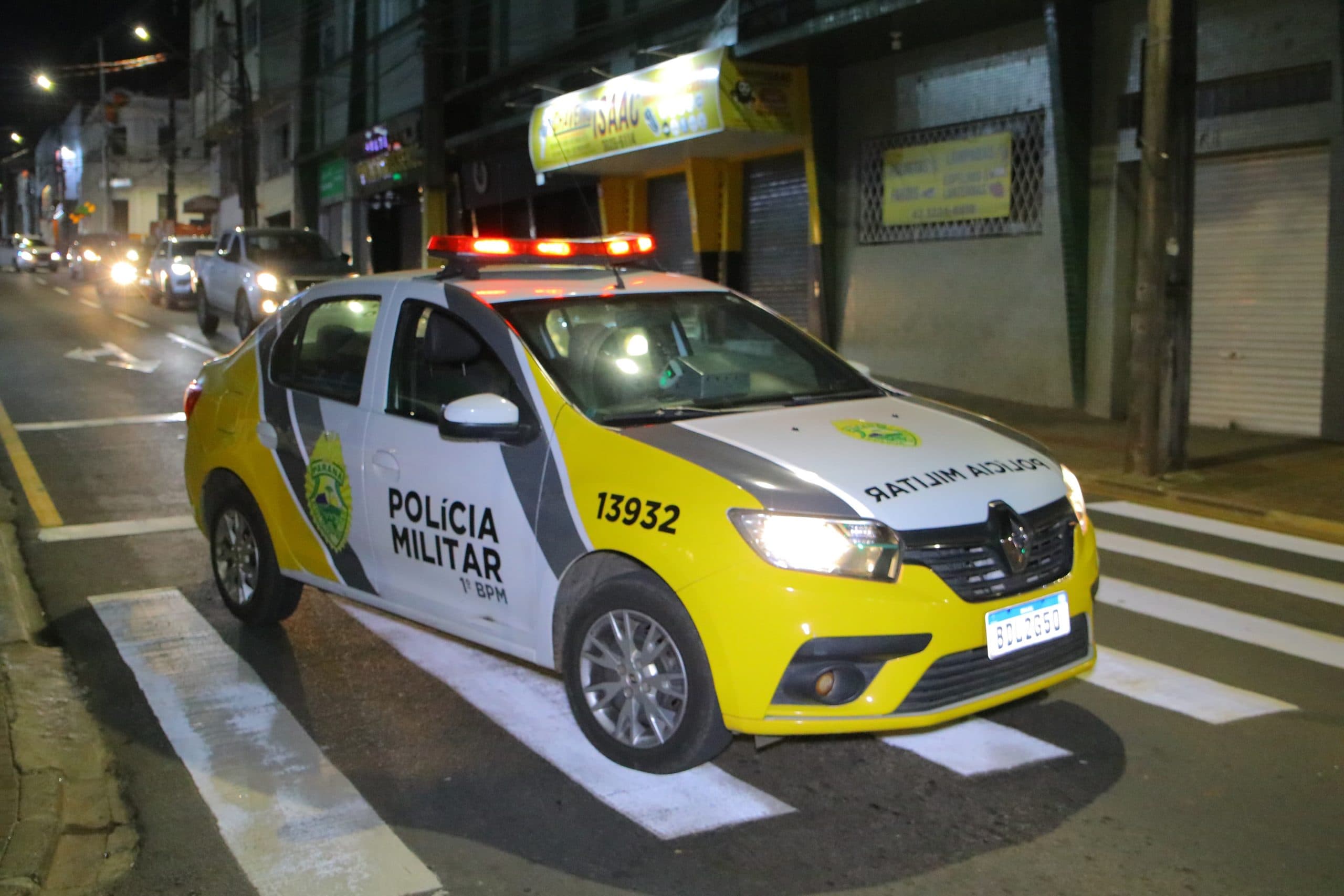 Colisão entre três veículos mobiliza equipes de socorro no Centro de PG