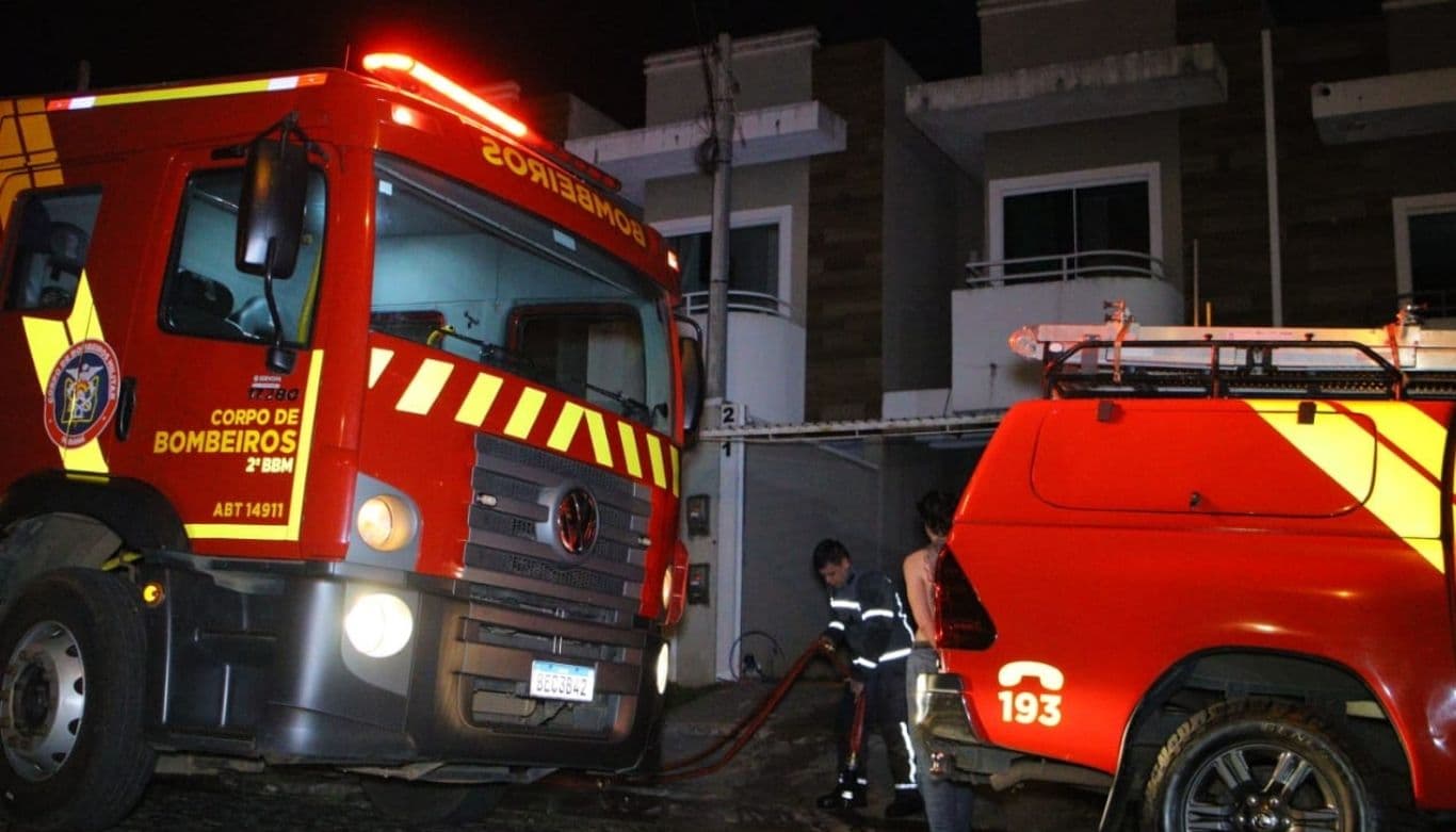 Morador coloca fogo em sobrado em Ponta Grossa alegando "ataques espirituais"
