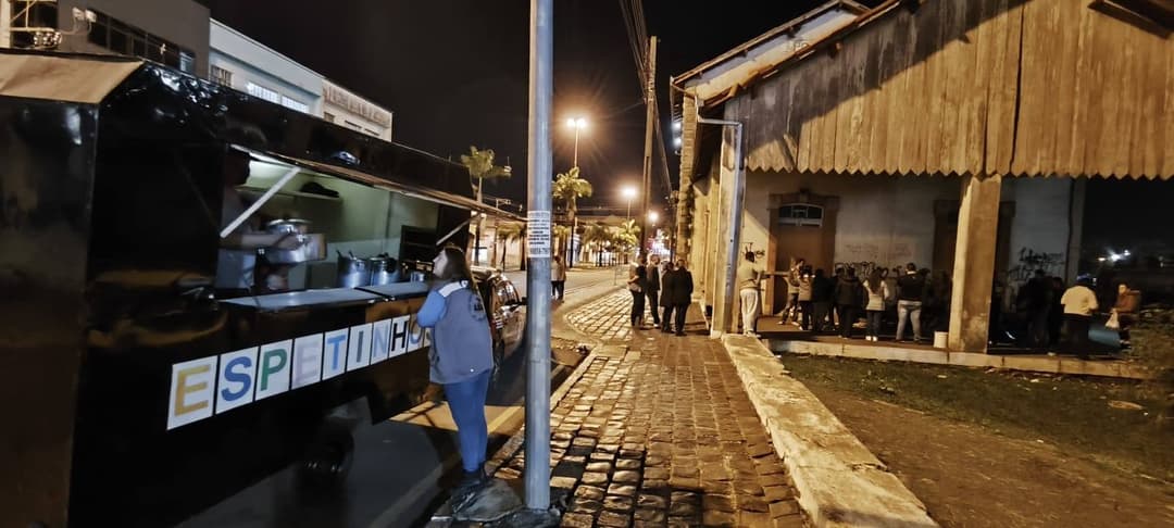 Culto, alimentos, roupas e cobertores serão oferecidos no albergue municipal de Ponta Grossa a partir das 20h.