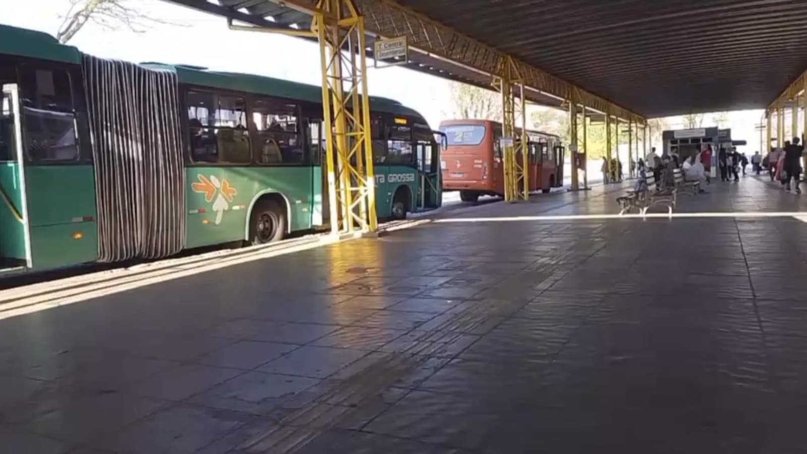 Sindicato confirma que ônibus circulam normalmente e desmente boatos de paralisação.