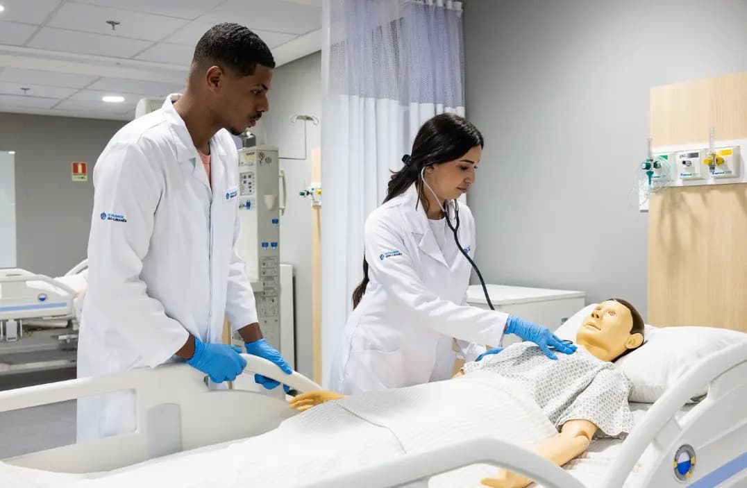 Cursos de Medicina com notas baixas no Enamed terão punições