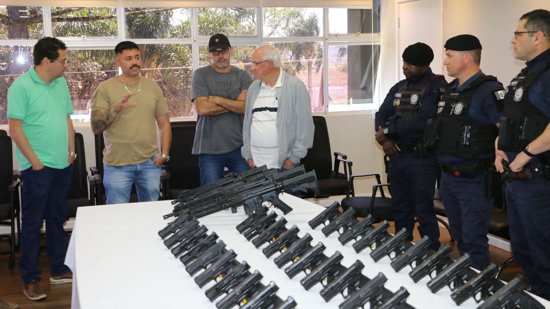 Castro novos armamentos