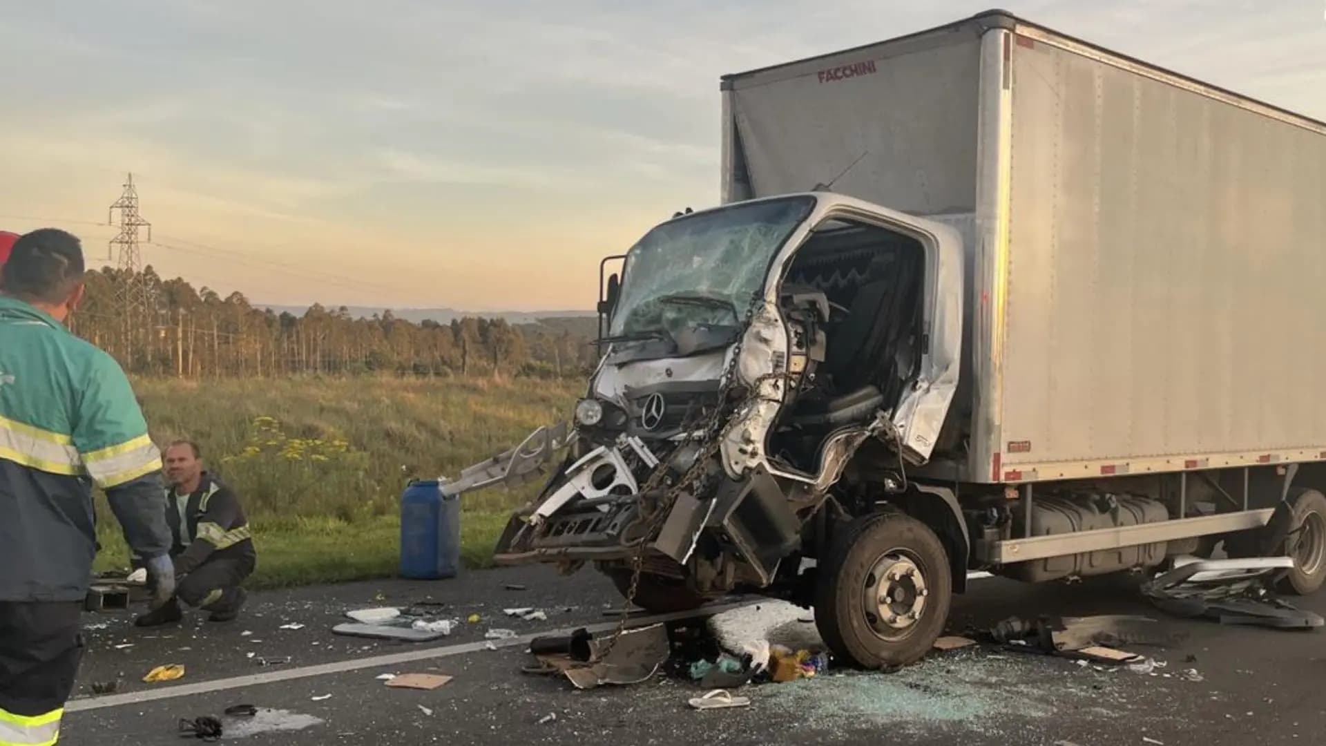 Motorista fica ferido em acidente na PR-151 entre Castro e Carambeí