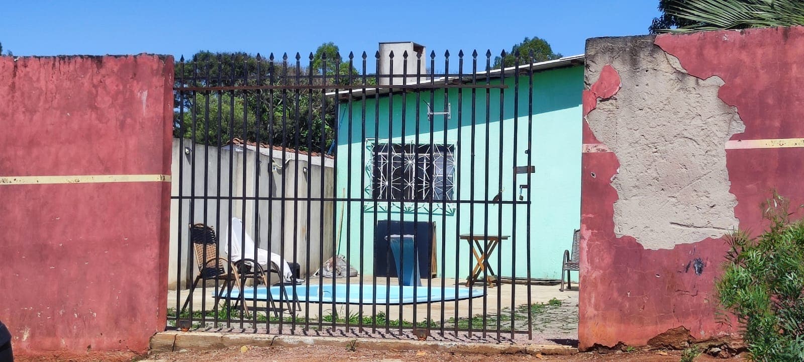 Menino piscina Ponta Grossa