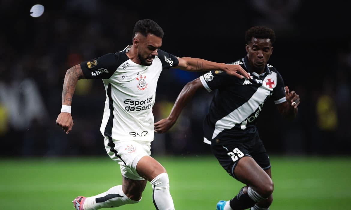 Ficou para o domingo: Corinthians e Vasco iniciam final da Copa do Brasil com empate em 0x0