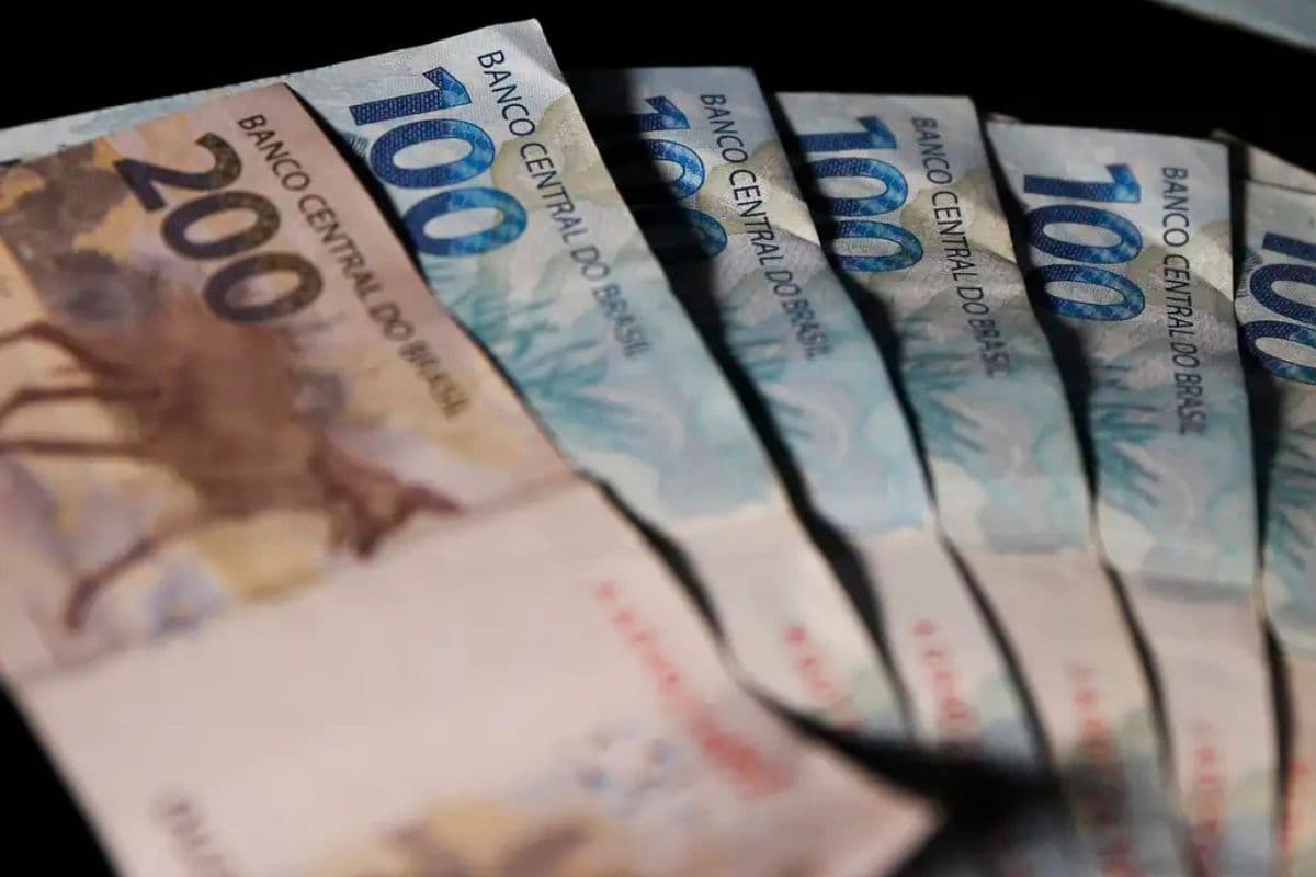 Mais de 141 mil ainda não sacaram abono salarial; veja como consultar
