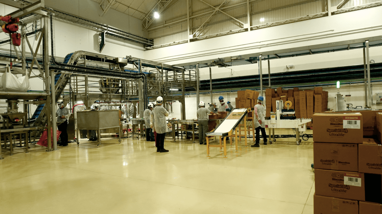 Special Dog inaugura nova fábrica de biscoitos para pets