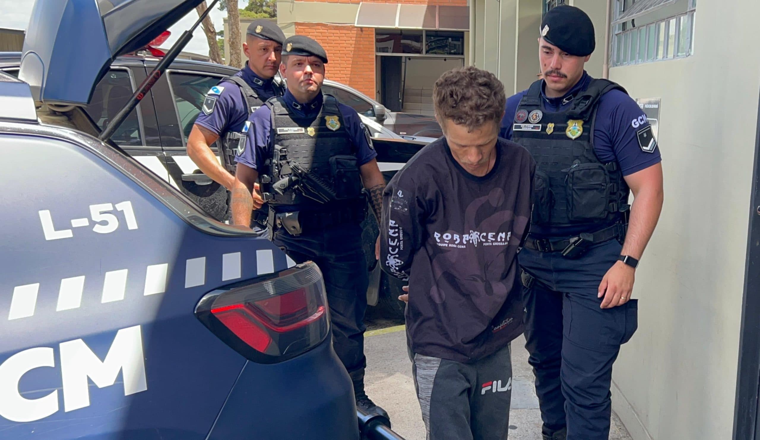 Homem é preso após agredir a companheira em Ponta Grossa