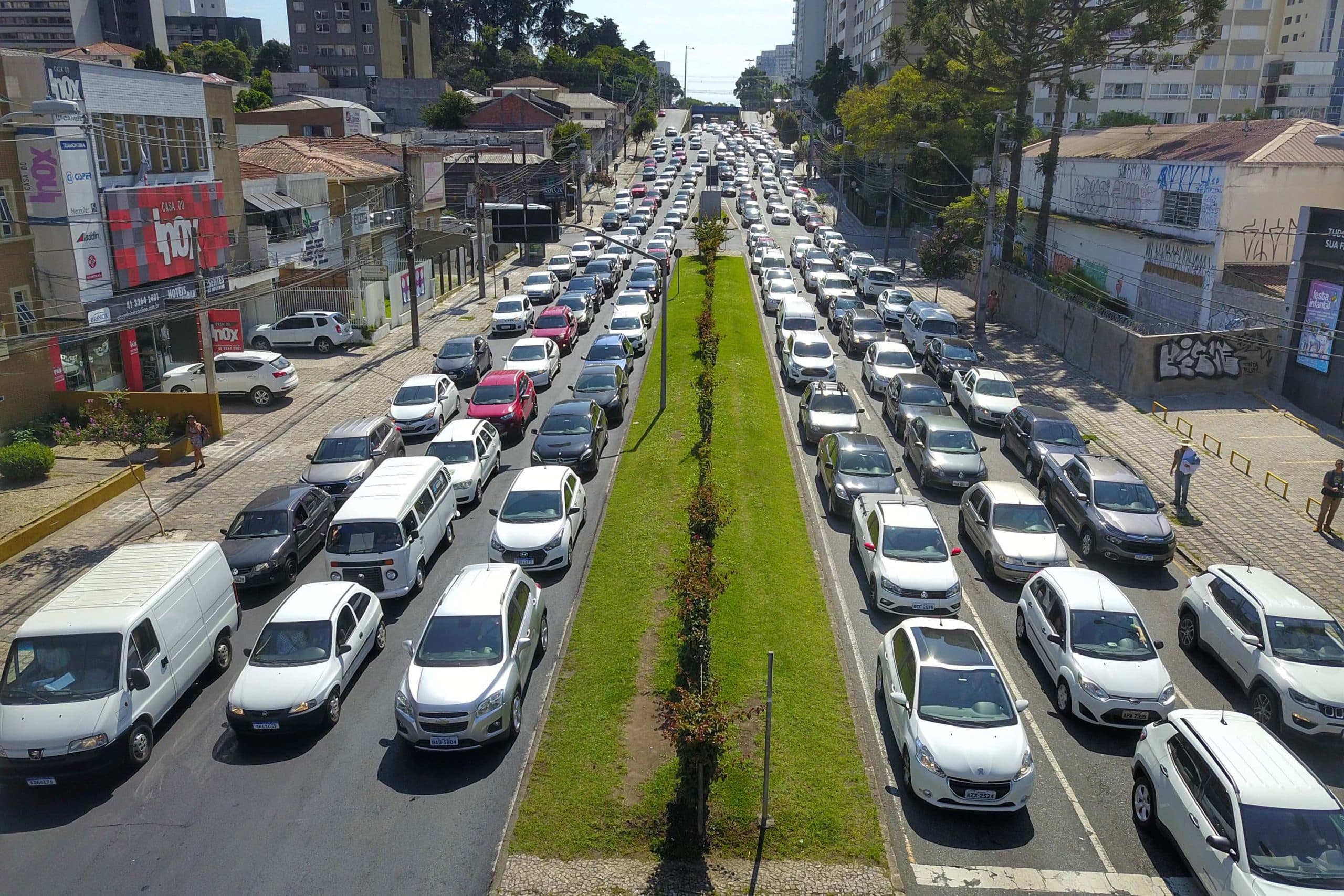Vencimento do IPVA para veículos com placas finais 5 e 6 encerra nesta terça no Paraná