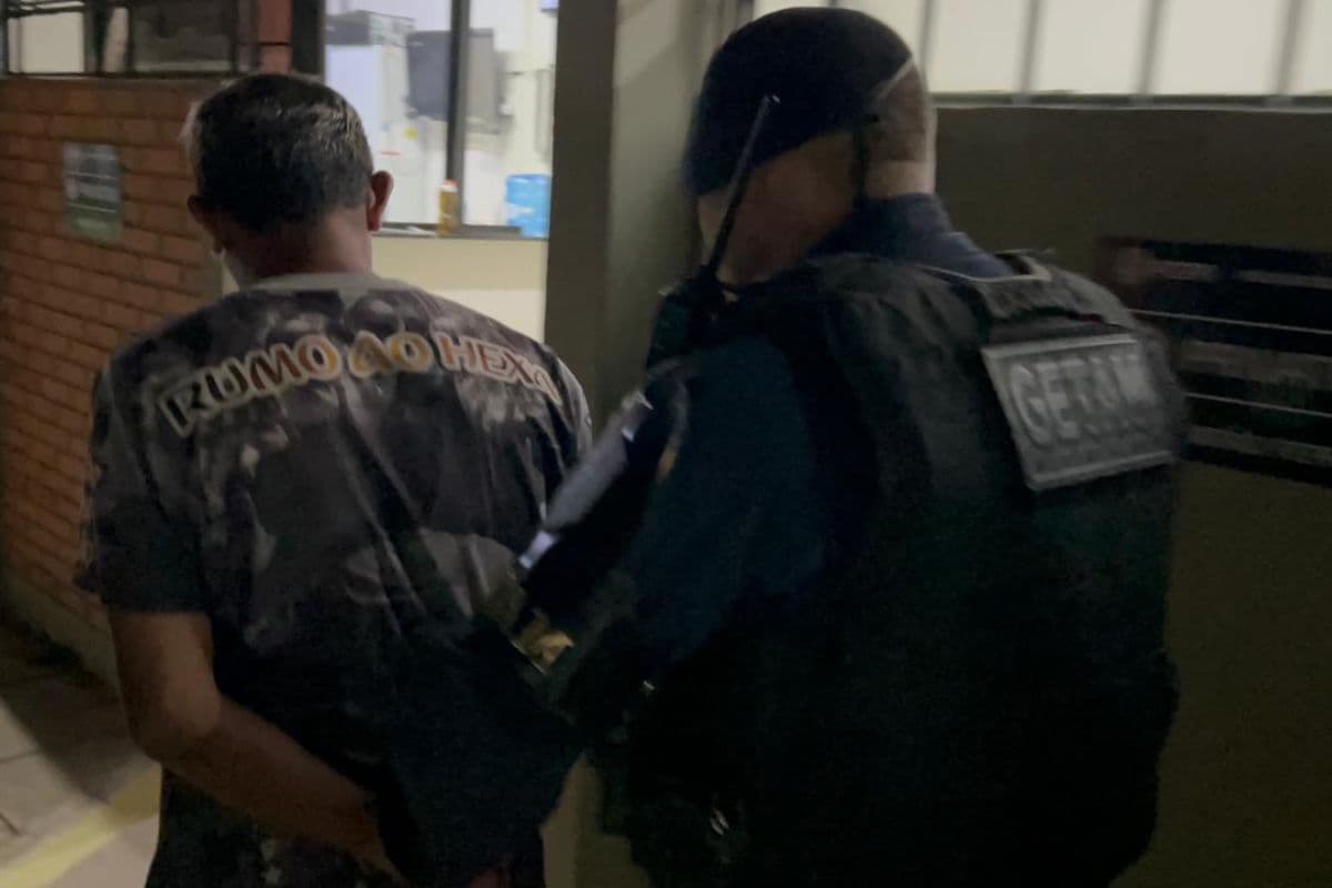 Homem invade casa e agride morador e companheira em Ponta Grossa