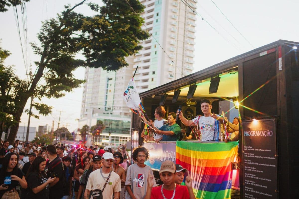 Carnaval de Ponta Grossa 2026 abre neste domingo com dois blocos