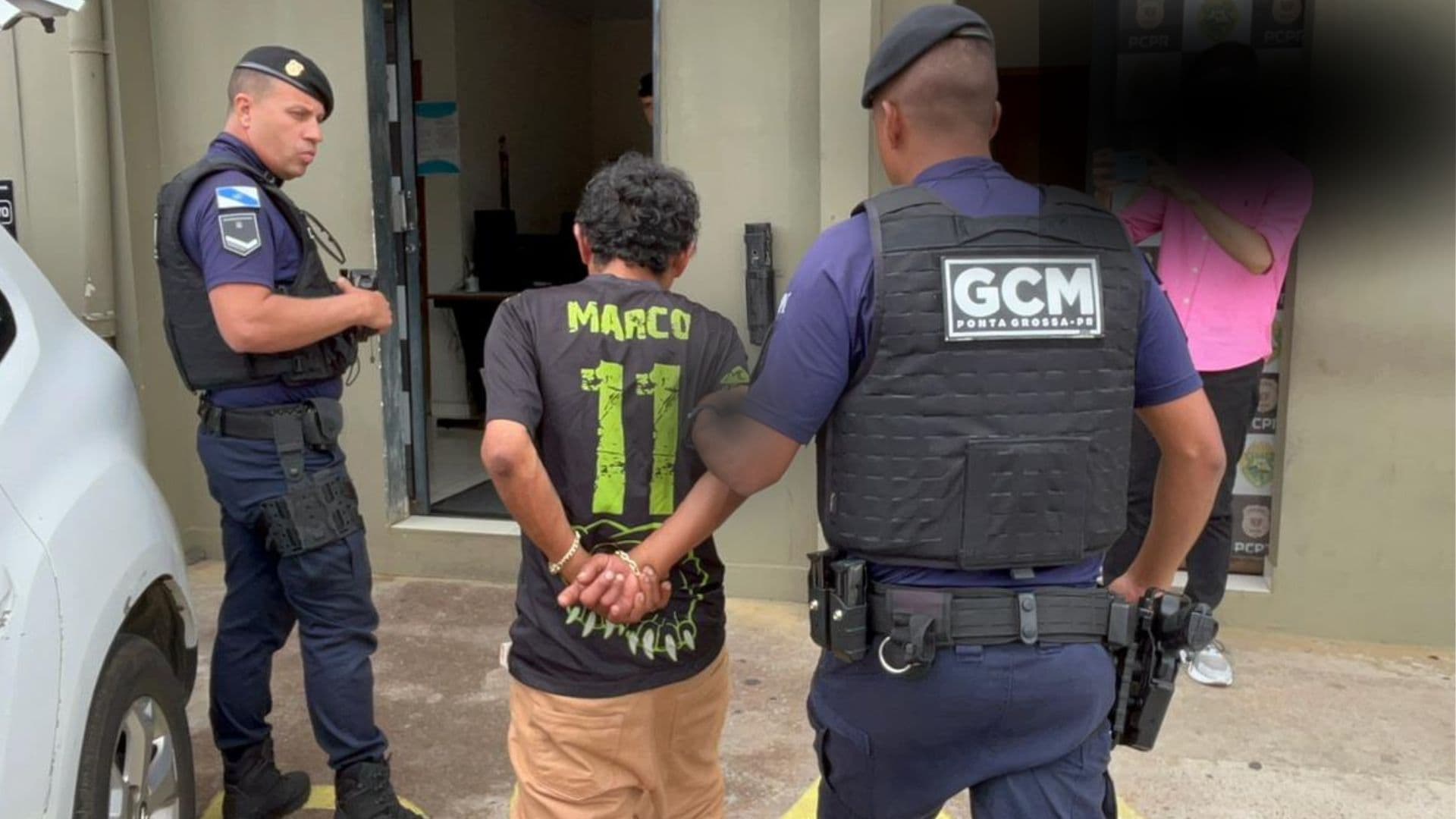 Homem é preso após furto em ótica no Centro de Ponta Grossa