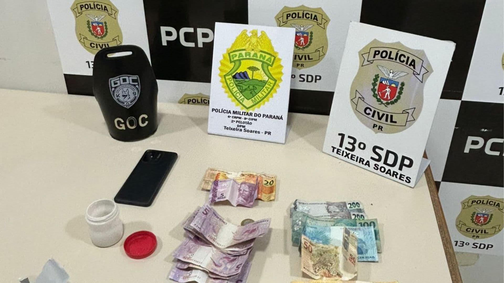 Operação contra tráfico de drogas em Teixeira Soares prende dois suspeitos