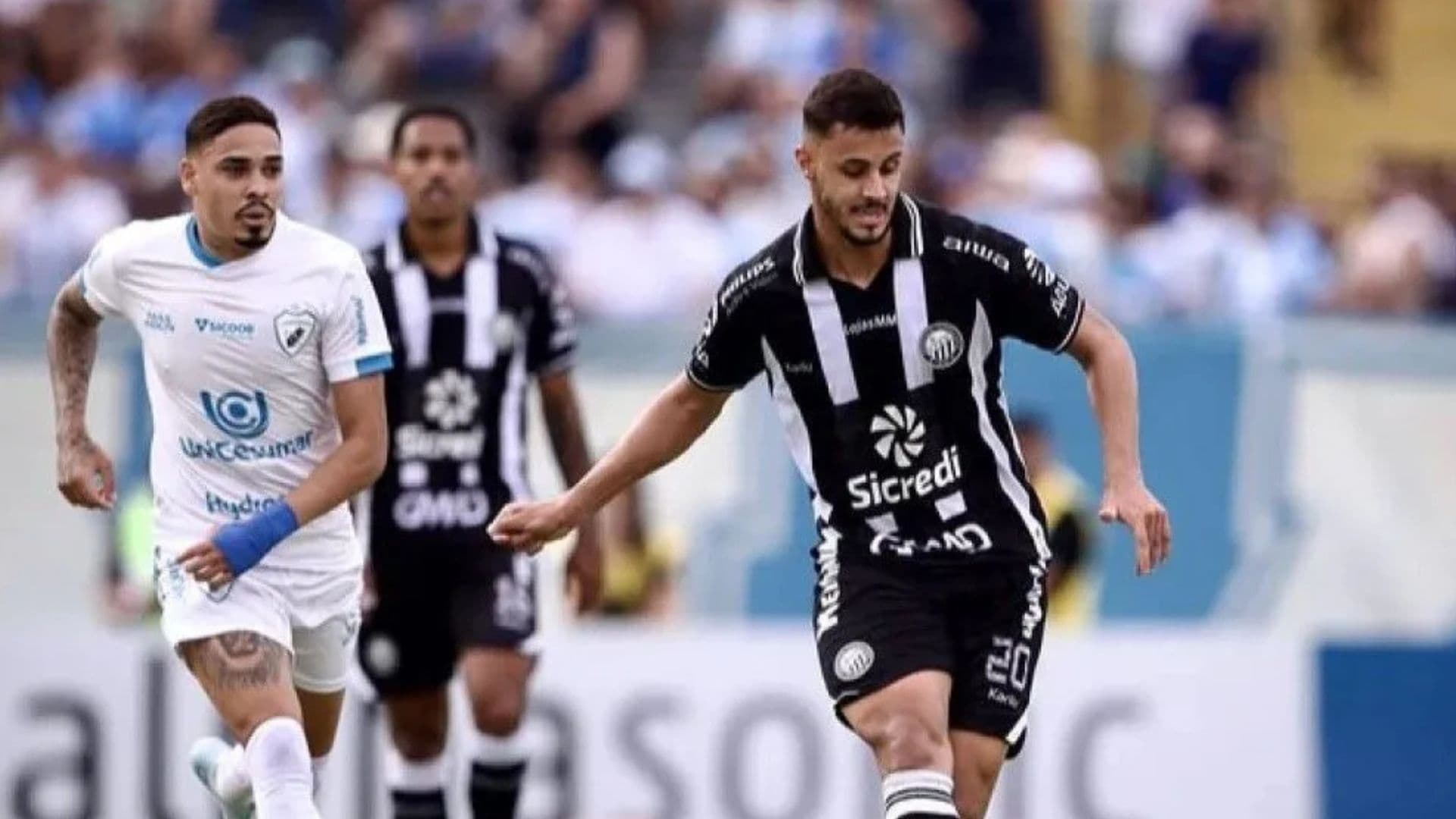 Operário dá a volta por cima e se torna tri campeão Paranaense