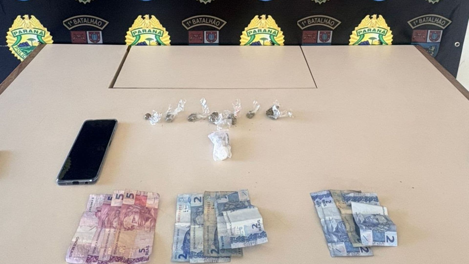 Polícia Militar realiza prisão por tráfico de drogas em Ponta Grossa neste domingo