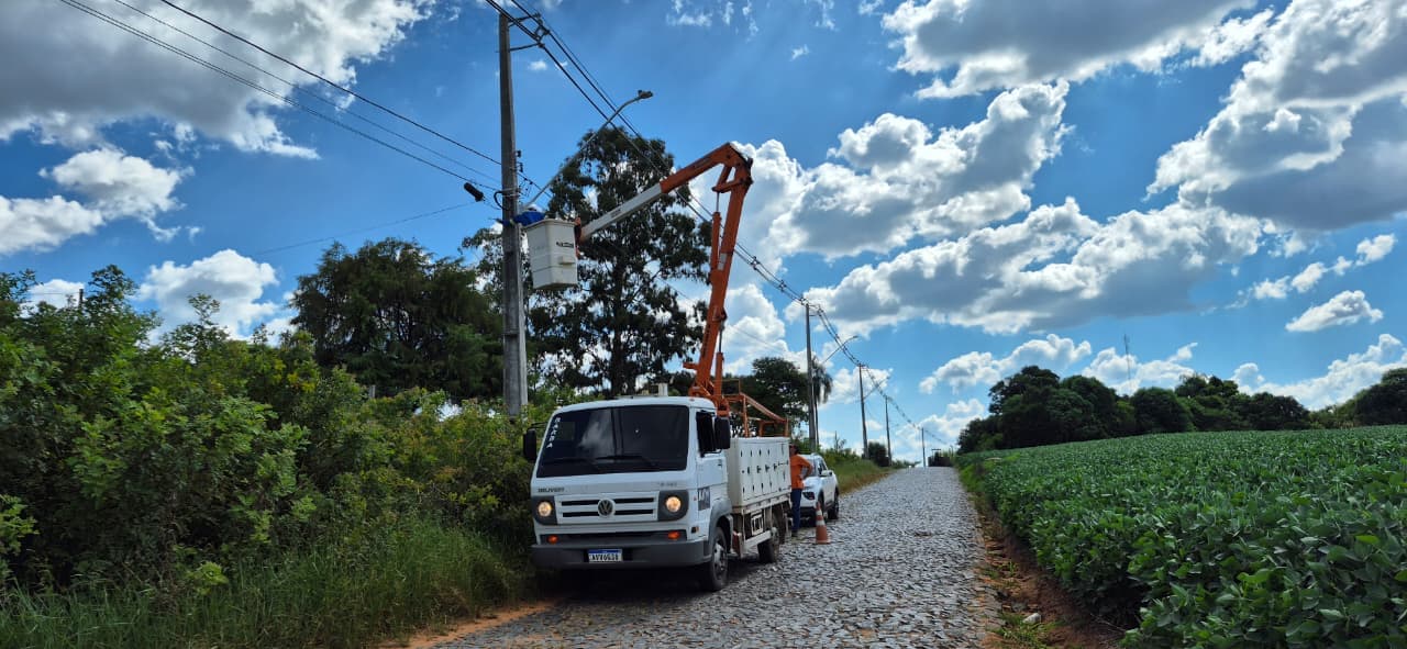 Tibagi inicia instalação de luminárias em LED; investimento é mais de R$ 240 mil