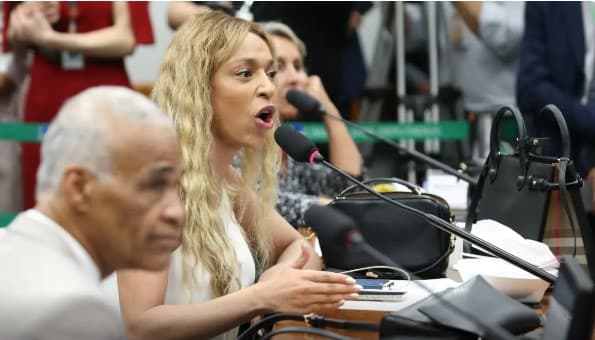 Ministério Público Federal pede R$ 10 milhões em ação contra Ratinho e SBT