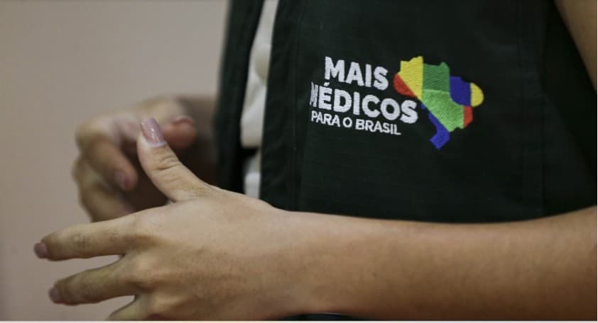 Organização do processo de trabalho no Programa Médicos pelo Brasil em Ponta Grossa