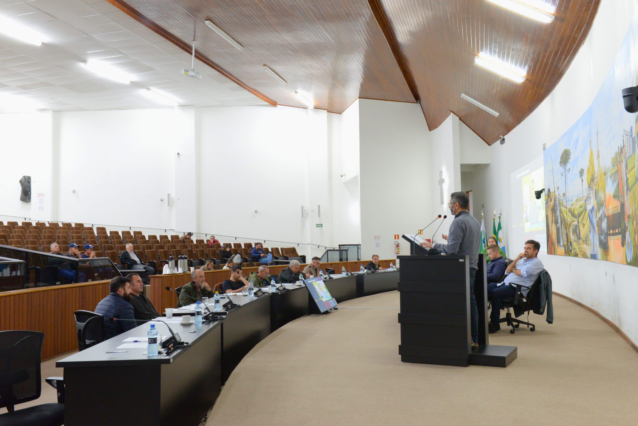 Vereadores de Castro aprovam doação de áreas para instalação de unidades do Sesc e Senac