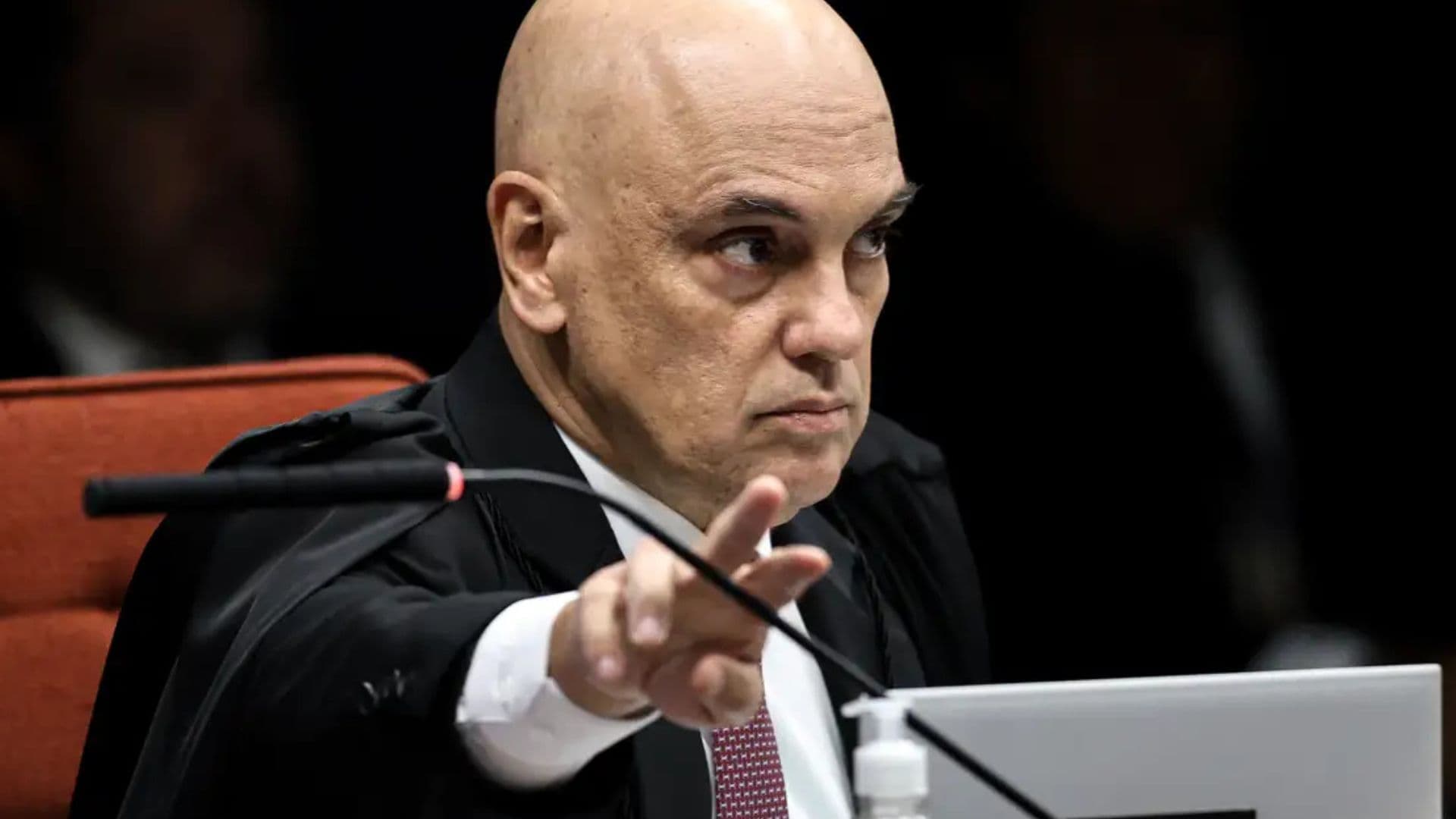 Moraes suspende aplicação da Lei da Dosimetria, promulgada nesta sexta