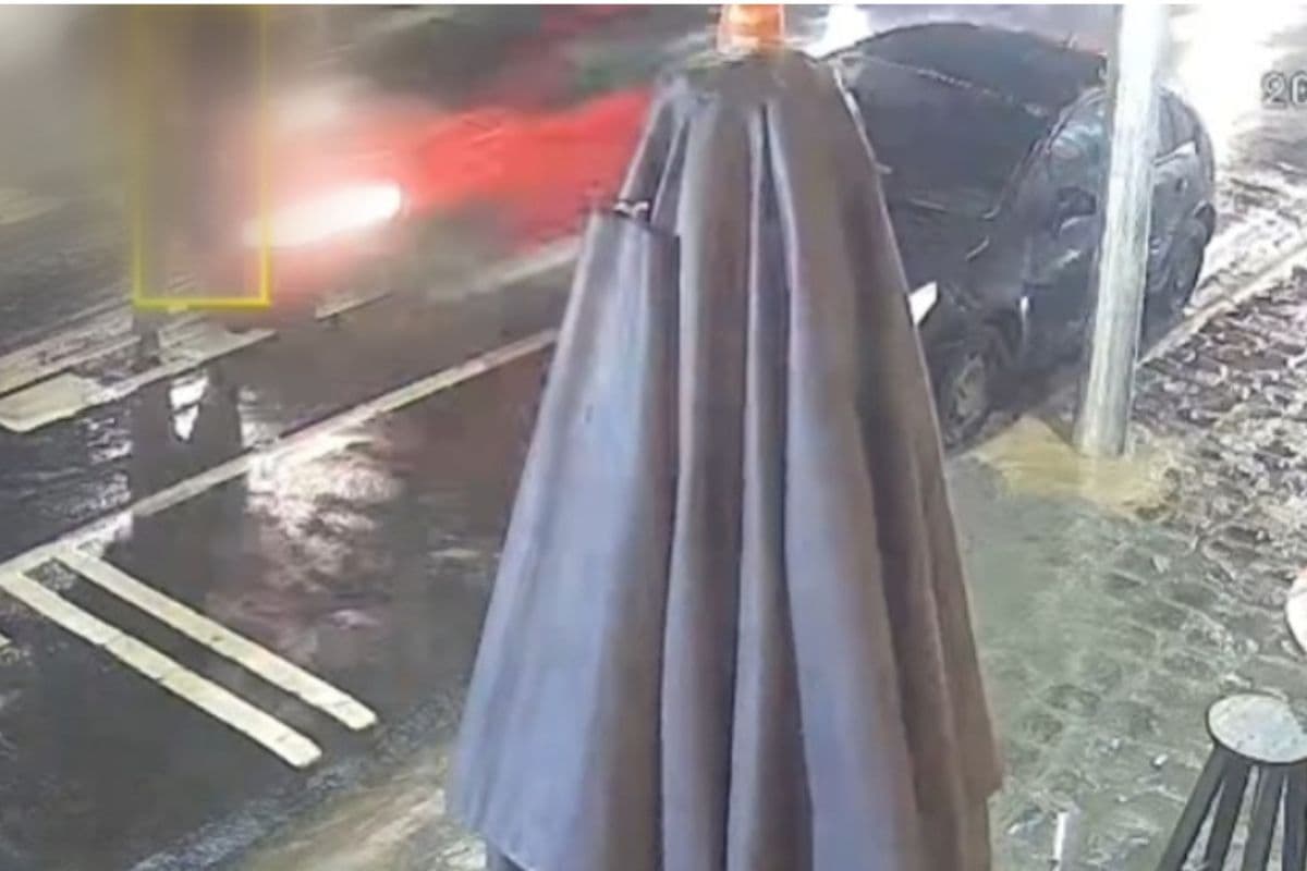 Vídeo mostra mulher sendo atropelada no Centro de PG
