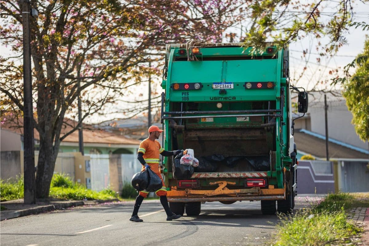 Processo seletivo para coletores em Ponta Grossa acontece nesta quarta (24)