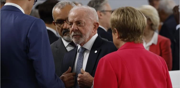 Lula diz que ‘nunca foi esquerdista’ e defende caminho do meio na política mundial