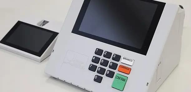 Nova urna eletrônica começa a ser planejada pelo TSE para eleições de 2028