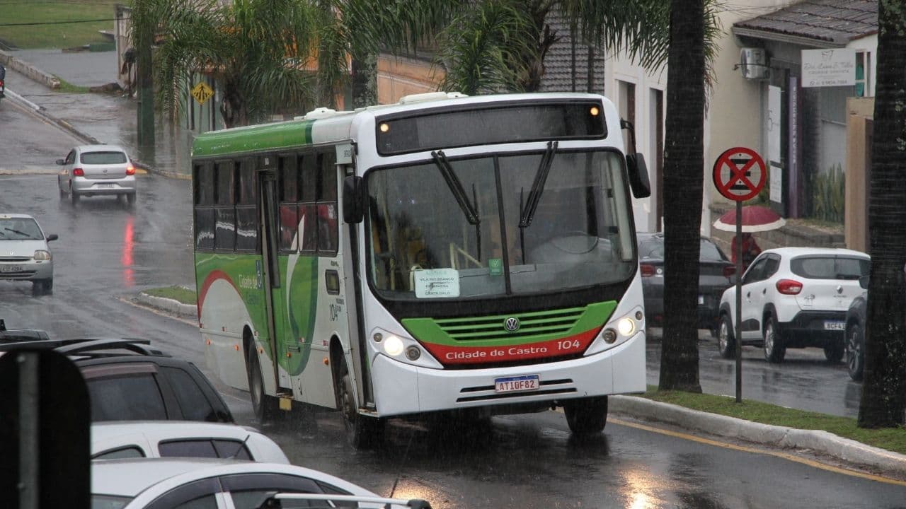 Nova linha do transporte coletivo em Castro atende pedido de trabalhadores do comércio