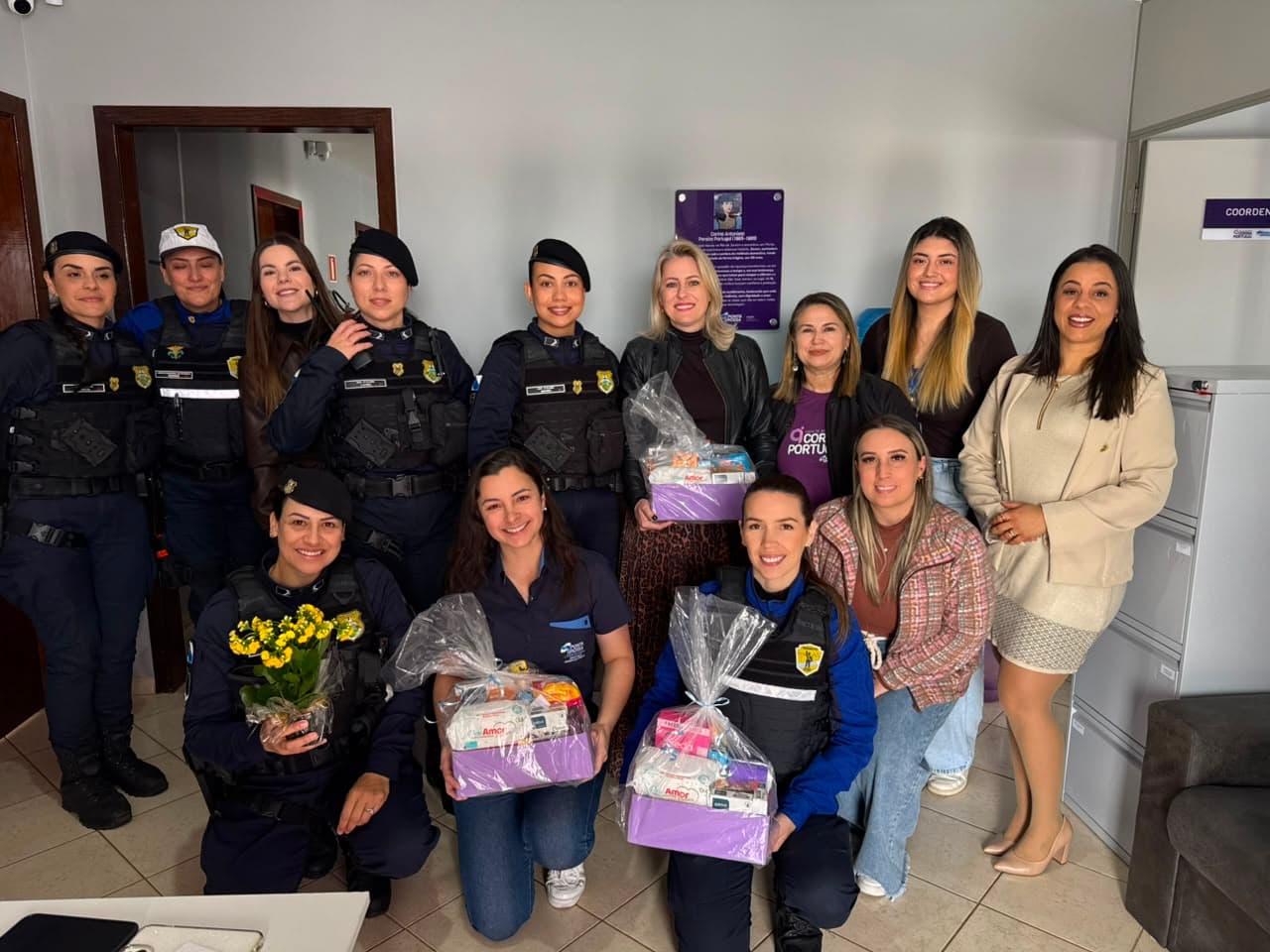 Ação para mulheres da Casa Corina Portugal em PG