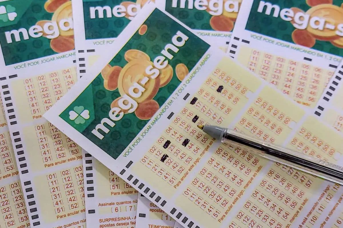 Mega-Sena acumula para R$ 135 milhões; confira as dezenas sorteadas