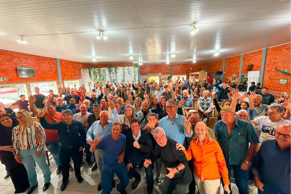 Júlio Küller e Aline Sleutjes levam Moro a Tibagi para encontro com lideranças