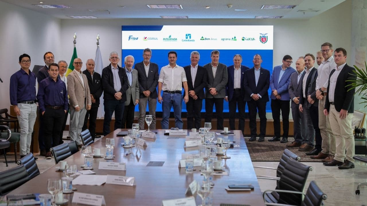 Sete cooperativas fecham parceria para operação da Esmagadora Campos Gerais em Ponta Grossa