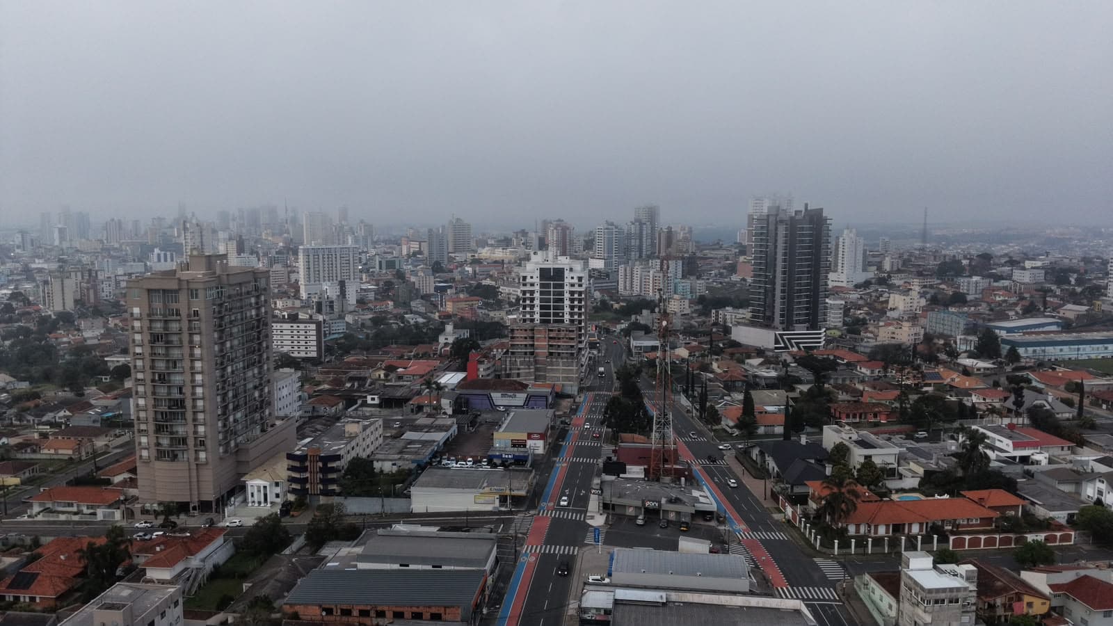 Semana começa com tempo nublado em Ponta Grossa e região; temperaturas passam dos 20°C