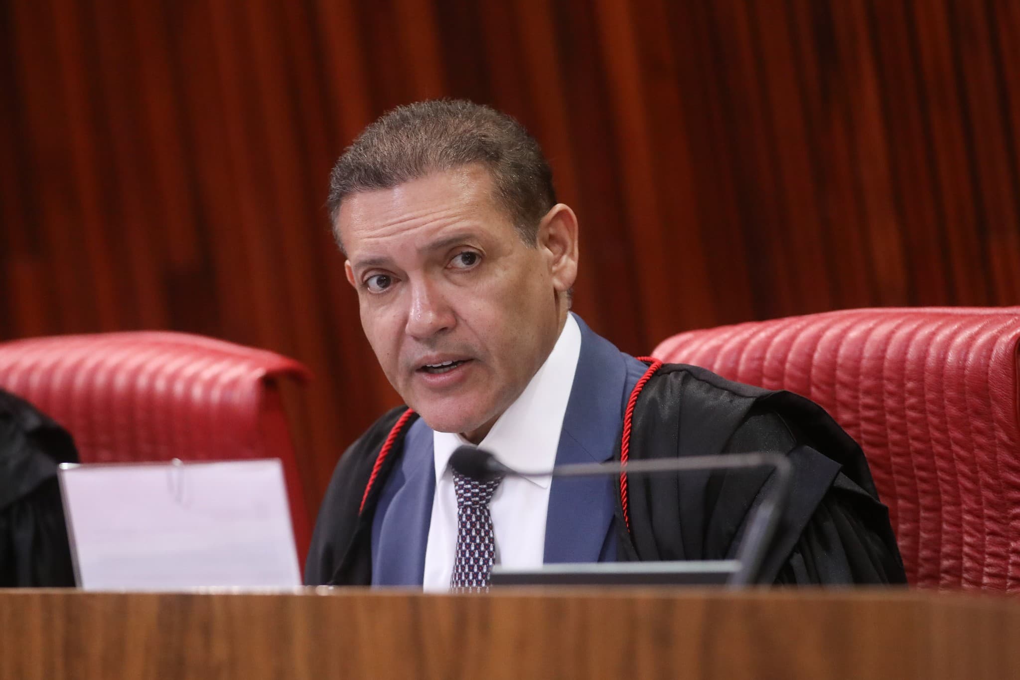 Contrato de Vorcaro previa R$ 427 mi a escritório de esposa de desembargador