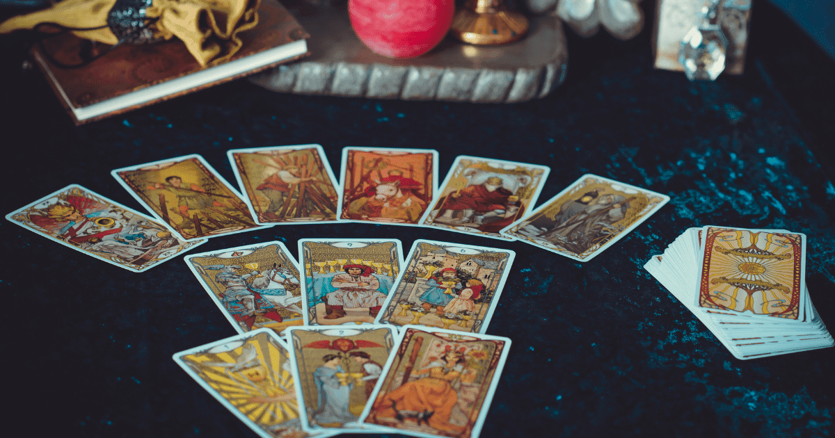 Tarot do dia: previsões para os 12 signos em 06/09/2026