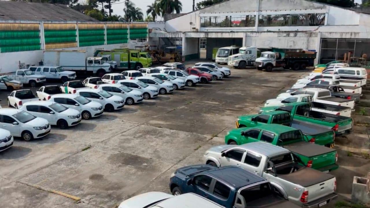 Paraná leiloa veículos oficiais com lances iniciais em R$ 1,6 mil; inscrições abertas