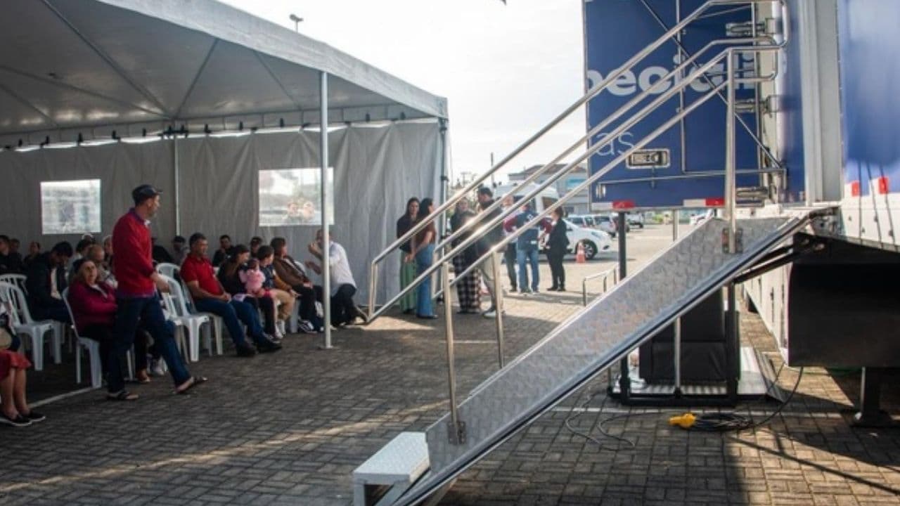 Carreta de exames de imagem em Ponta Grossa amplia atendimento pelo SUS; veja como funciona