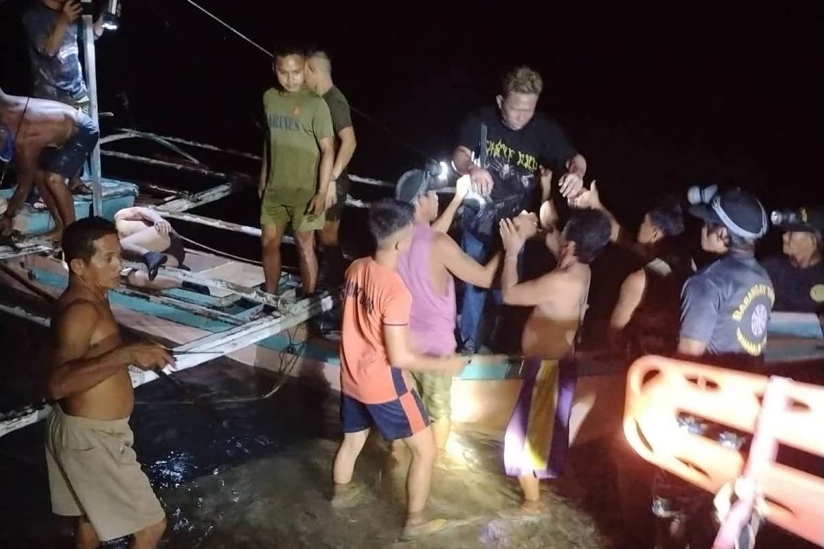 Incêndio em balsa deixa 5 mortos e 87 desaparecidos nas Filipinas