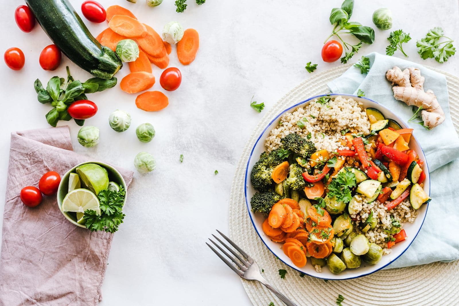 Jantar leve e proteico: 3 sopas saudáveis para variar