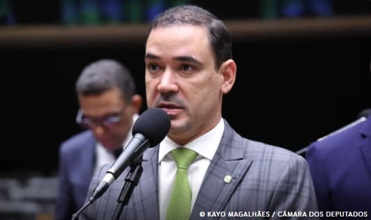 Vicentinho Júnior é eleito governador do estado do Tocantins