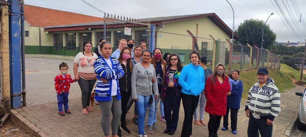 Pais cobram medidas contra possível surto de meningite em CMEI de PG