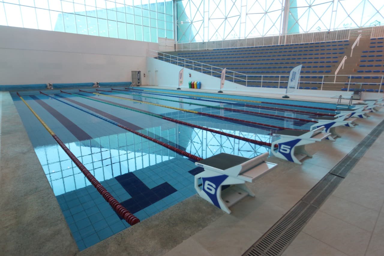 JEM marca abertura da piscina na Arena Multiuso
